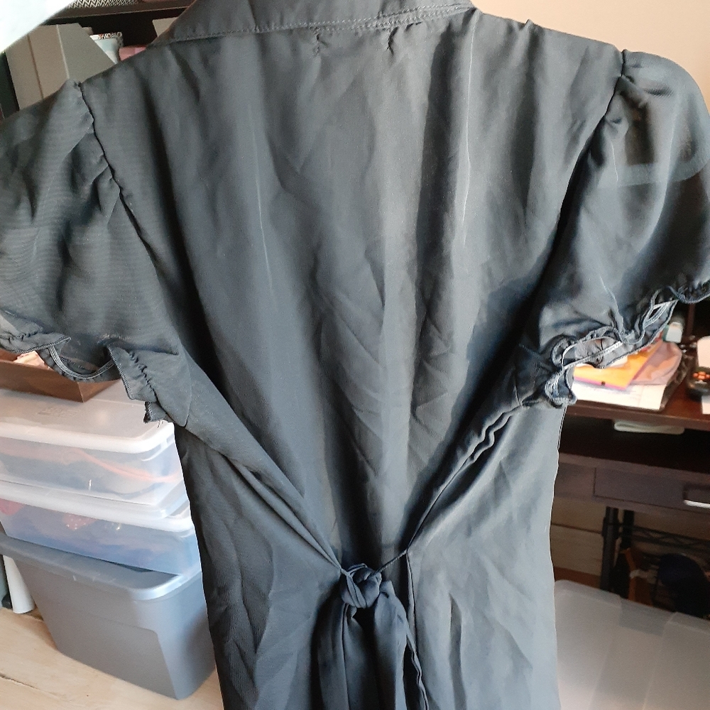 Top - Picture 2 of 3